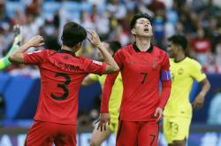 LOL决赛-韩国队在亚洲足球比赛中战胜对手