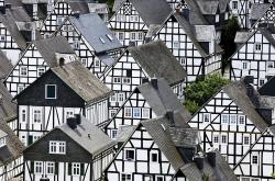 LOL决赛-为何这场国家德比将被历史单独铭记？