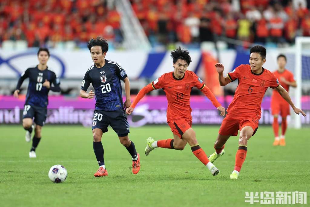 球队集体发挥，赢得球迷掌声