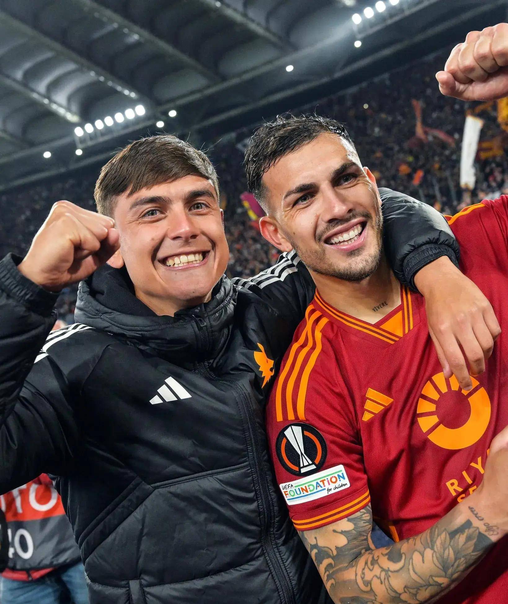 包含欧冠联赛：利物浦队在比赛中力克意甲劲旅罗马队！的词条