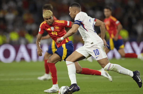 西班牙轻松晋级欧国联半决赛,克罗地亚遭遇失利 西班牙轻松晋级欧国联半决赛,克罗地亚遭遇失利