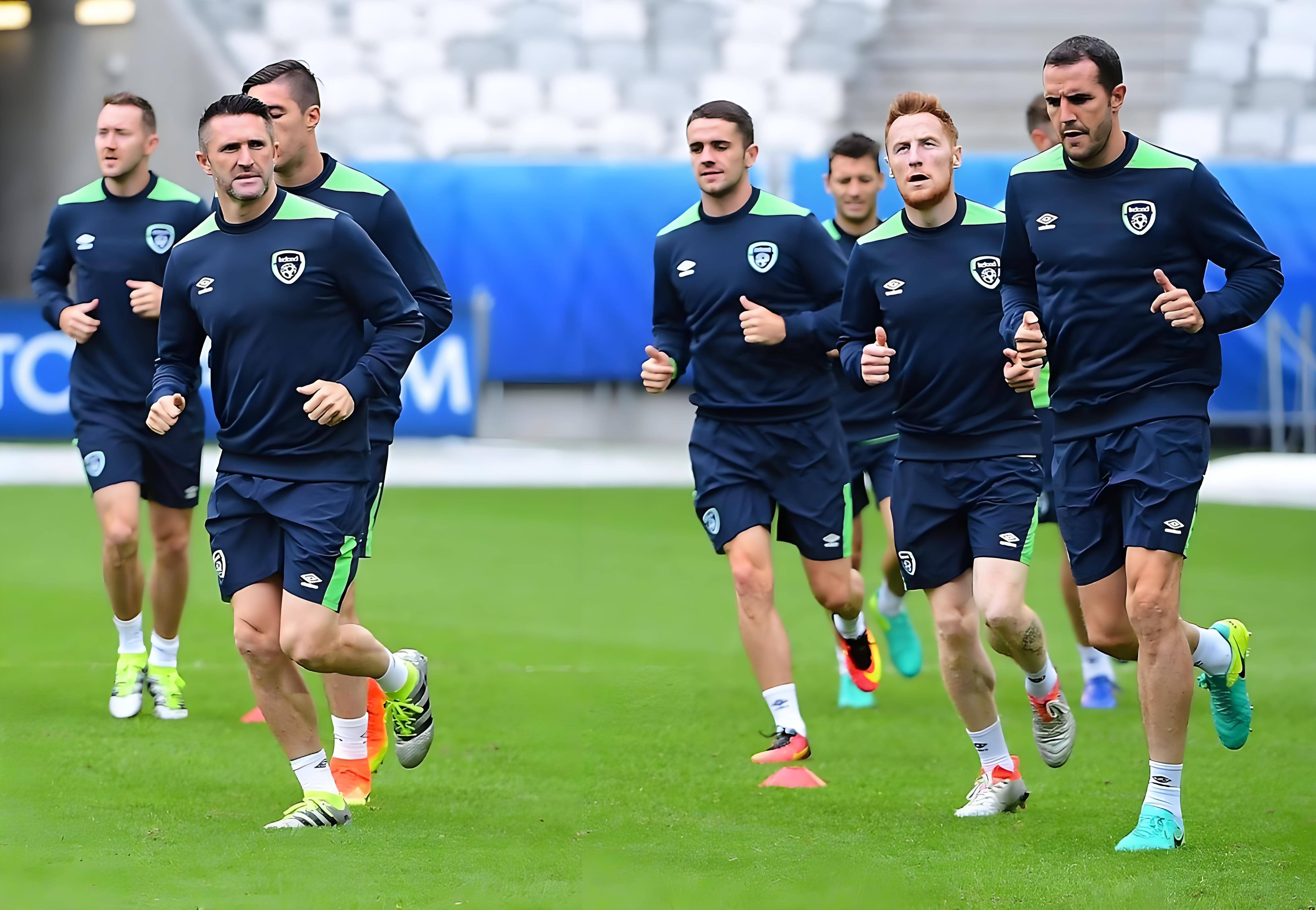 包含匈牙利代表队表现不俗，一往直前！的词条