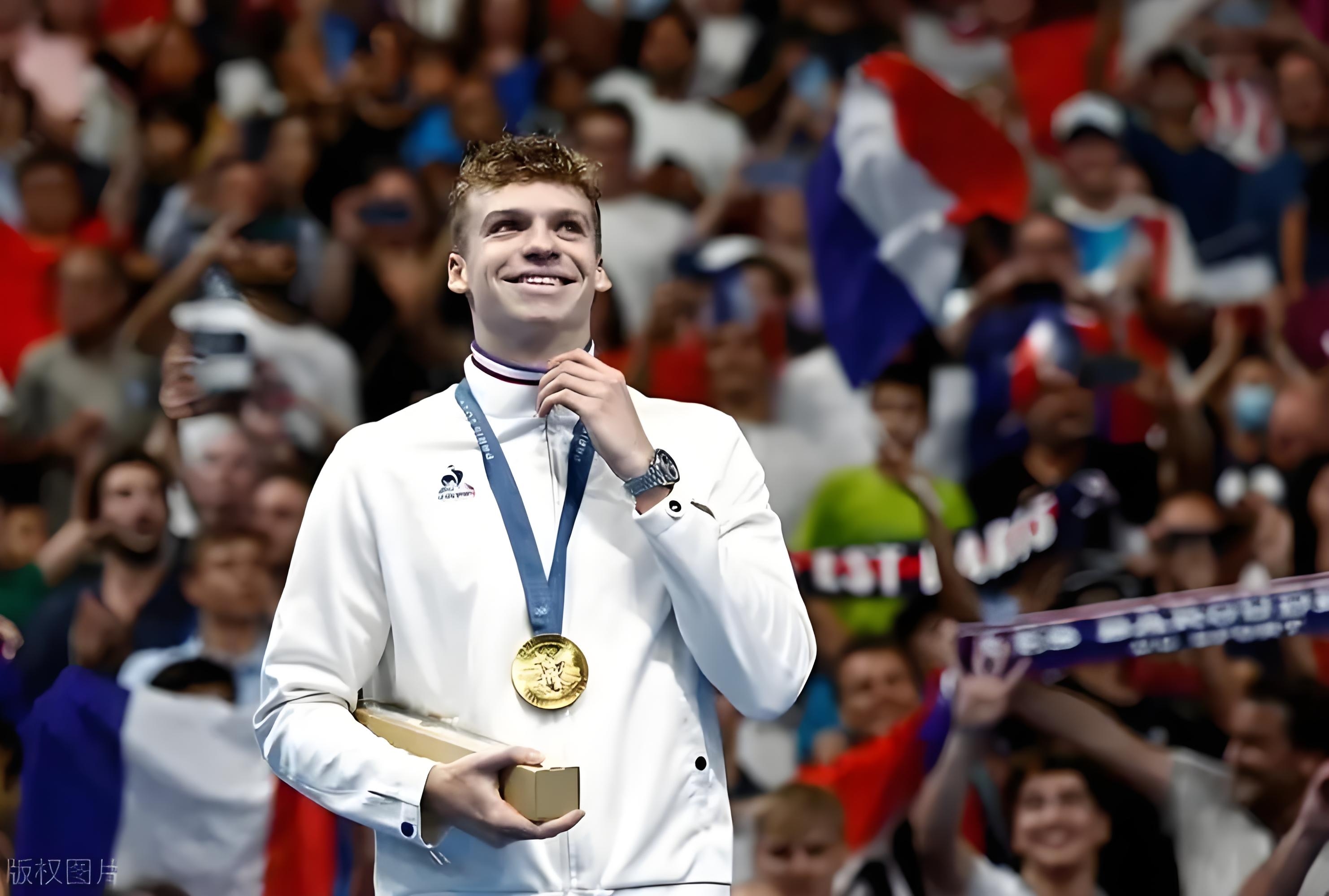 法国游泳选手创纪录，夺得金牌