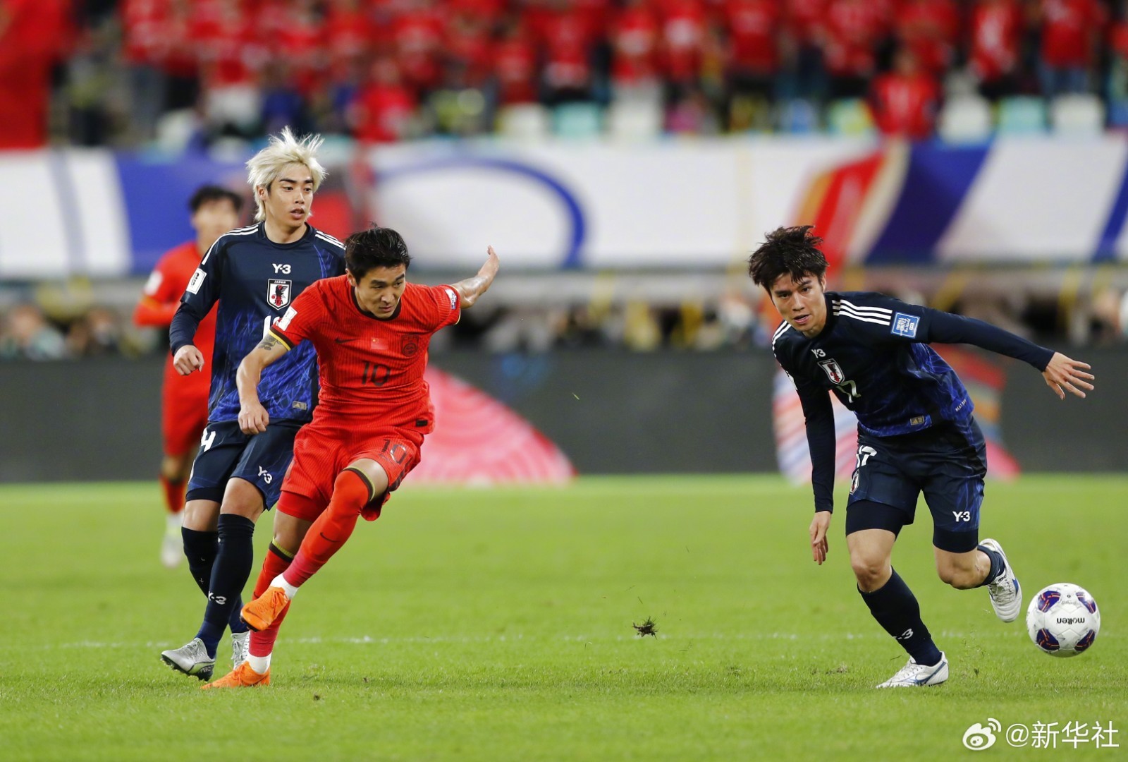 日本国家队在国际比赛中夺冠