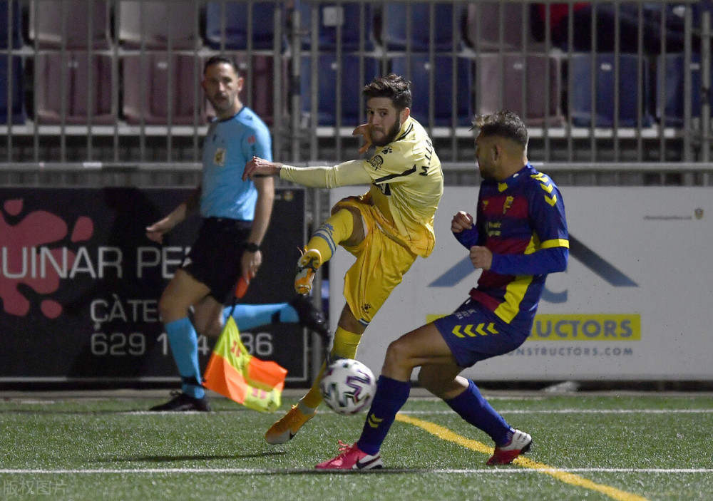 阿尔梅里亚不敌西班牙人，遭遇近期连败