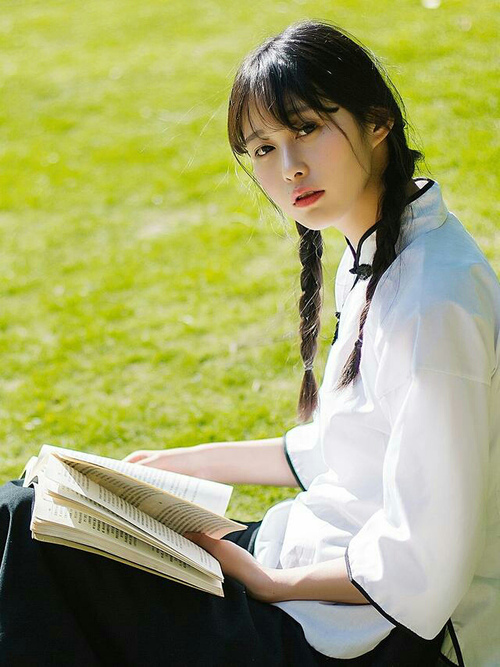 节奏大师,比利亚雷亚尔凭借法比尼奥爆发掌控比赛,击败毕尔巴鄂