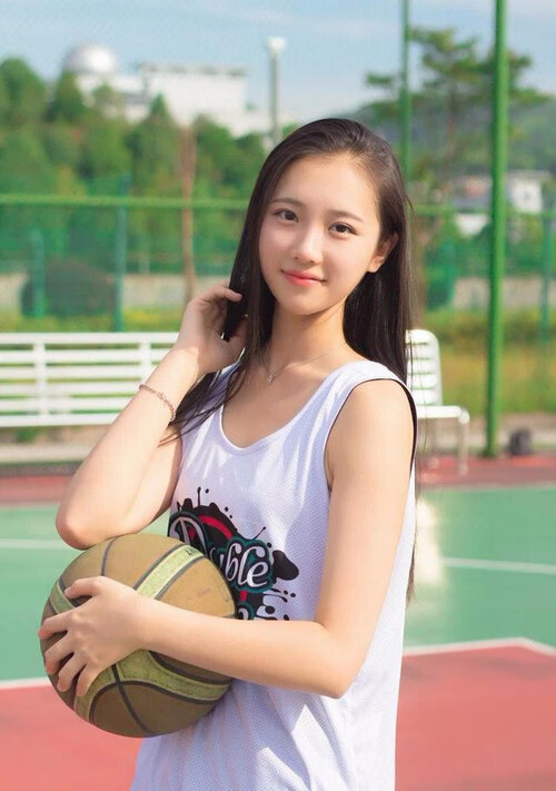 跨联赛寓言，爵士稳如磐石碾碎广东，戈贝尔奥运前奏上演内线霸权